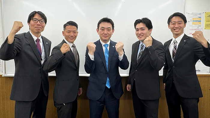 お子様の勉強はワセダの正社員教師にお任せください！