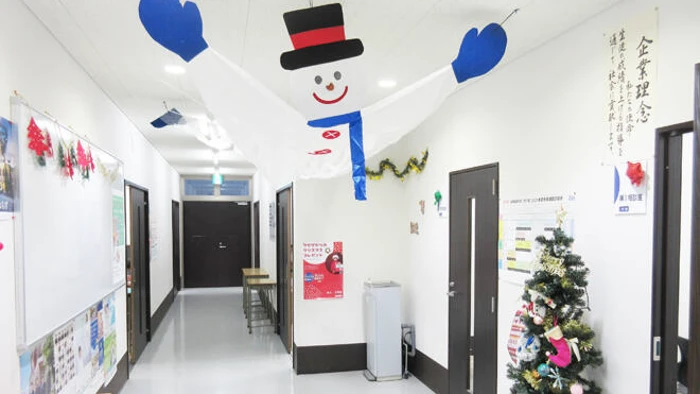 校舎内は季節を感じる装飾！勉強のやる気もアップ！